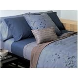 Calvin Klein Bamboo Flower - Hyacinth Comforter Queen