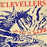 Music : One Way of Life: the Best of the Levellers