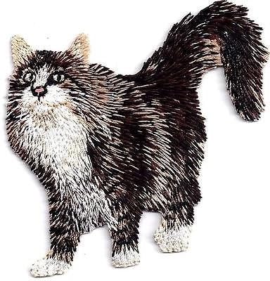 CAT, BROWN & WHITE w/RAISED TAIL/Iron On Emboidered Applique/Pets, Cats