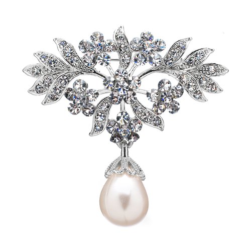 Jeannette’s Crystal and Faux Pearl Floral Brooch: Final Sale