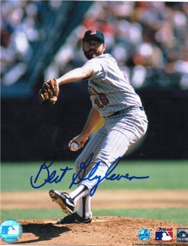 Bert Blyleven Autographed/Hand Signed Minnesota Twins 8x10 Photo