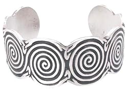 Hypnotic Detailed Labyrinth Pewter Cuff Bracelet