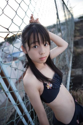 Cover image : 小池里奈 里奈探しツアーご招待 [DVD]