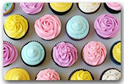 Cute Christmas Cupcake Door Mats Cover Non-Slip Machine Washable Outdoor Indoor Bathroom Kitchen Decor Rug Mat Welcome Doormat - 23.6"(L) x 15.7"(W), 3/16" Thickness