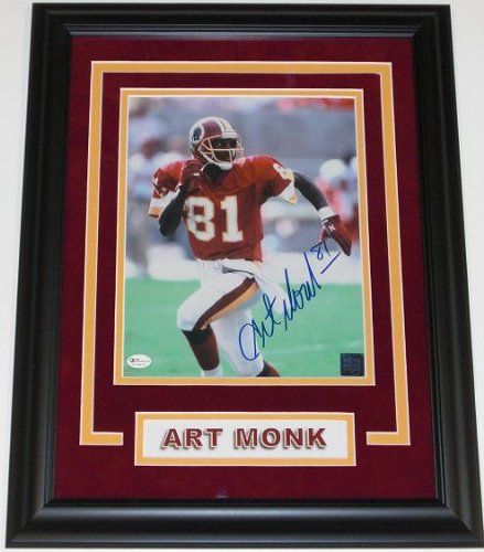 Art Monk Autographed Washington Redskins 8x10 action Photo - Custom Framed