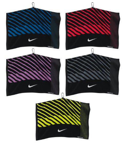 Nike Face/Club Jacquard Towel