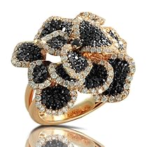18K Gold Flower Shape Ring with Black and White Diamonds Diamonds= 1.64cts; Black Diamonds= 1.96cts