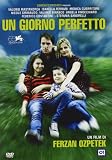 A Perfect Day ( Un giorno perfetto ) [ NON-USA FORMAT, PAL, Reg.2 Import - Italy ]