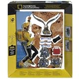 Review Trends Uk Ltd NG24 / National Geographic Explorer Figures - Rocky Mountains Adventure