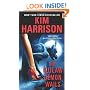 The Outlaw Demon Wails (The Hollows, Book 6)