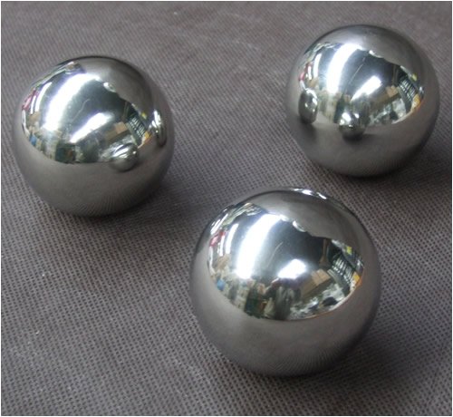 Childrens Toyshop  Outdoor Living : 3 x 7cm Floating Stainless Steel Sphere Pond Or Garden Decorative Ornament