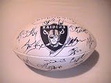 2011 OAKLAND RAIDERS TEAM SIGNED AUTOGRAPHED LOGO FOOTBALL MCFADDEN , BUSH COA + HOLOGRAM