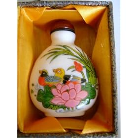 Chinese Enamel Glass Snuff Bottle : Affectionate Couples