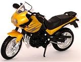 Review Maisto  / Diecast Model Triumph Tiger (1:18 scale) in Gold