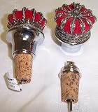 Review   / 2 Piece Crown Wine Stopper and Pourer