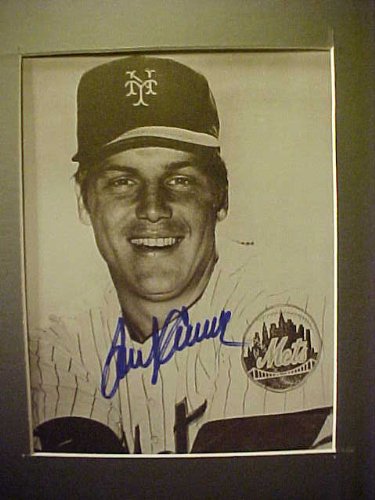 Tom Seaver New York Mets Autographed 11 X 14 Professionally Matted Black & White Photo With A Personally Obtained Autograph Directly From The Player