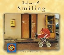 Smiling (English-Arabic) (Small World series) (Arabic Edition)