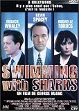 Revue Paramount  / Swimming with Sharks