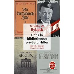 Dans la biblioth�que priv�e d'Hitler