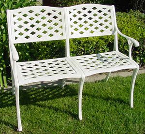 Loveseat #009 Lattice - Off White