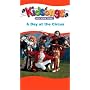 Kidsongs: A Day at the Circus [VHS]