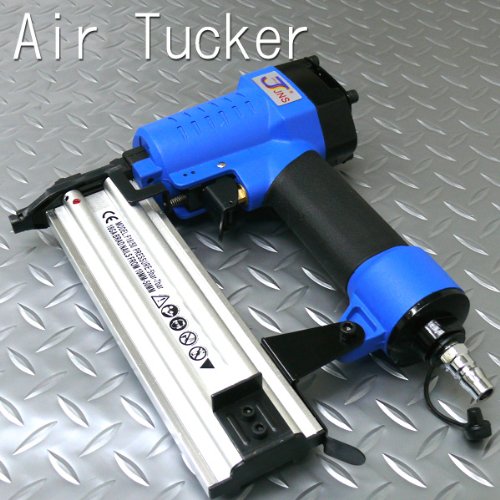 大工さん必見!!木材の固定や設置に使える！◇軽量・コンパクト◇エアータッカー／エアー釘打機