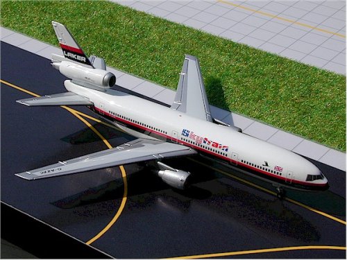 Childrens Toyshop  Toys : Gemini Jets 1:400 Laker Skytrain DC-10 Series 10
