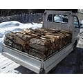 薪　カラマツ大割り 軽トラック1台分約350ｋｇ　バラ積み（約58束分）長野県　茅野市・諏訪市・原村・立科町・富士見町の地域限定販売　完売御礼　予約受付中