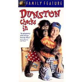 Dunston Checks in [VHS]
