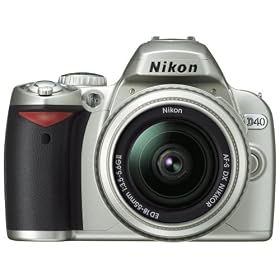 Nikon デジタル一眼レフカメラ D40 ダブルズームキット シルバー D40SWZ 