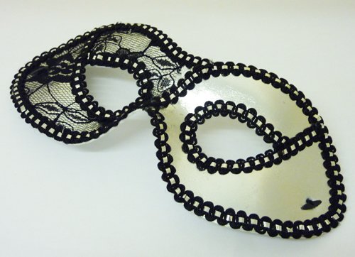 METALLIC SILVER LACE DOMINO FACE EYE MASK