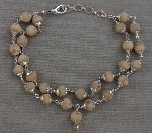 Tulsi Wrist Mala: 27 Beads with Silver Kamala Caps and Clasp