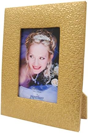Paperhues 'Reflections' Picture Frame 4x6 Inch in Gold for your sweet memories.