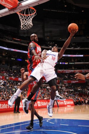 New Jersey Nets v Los Angeles Clippers: Eric Bledsoe and Travis Outlaw Photographic Poster Print by Noah Graham, 24x36