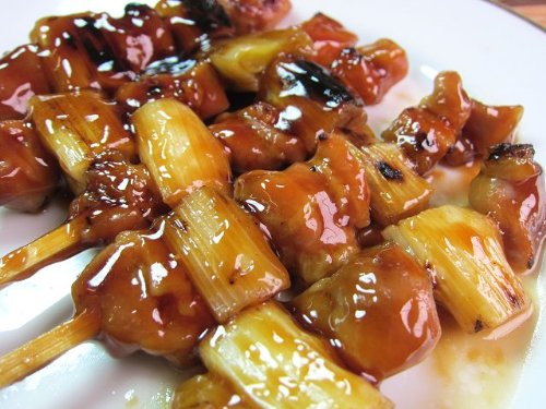 焼き鳥屋さんの「とりネギマ(25g×50本)」