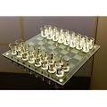 Schach-Trinkspiel / Trinkschach mit Glasplatte und Figuren