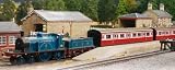 Review HORNBY RAILWAYS  / Caledonian Single + 3 Caledonian coaches