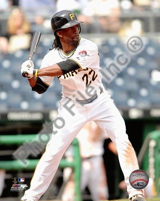 Andrew McCutchen - Pittsburgh Pirates 2010 Action MLB 8x10 Photo