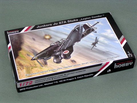 Cover image : 1/72 Junkers Ju87A Stuka 