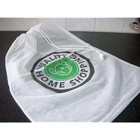 GBUK Large Mesh Laundry & Delicates Washing Bag (44 x 64cms) with lockable drawstring