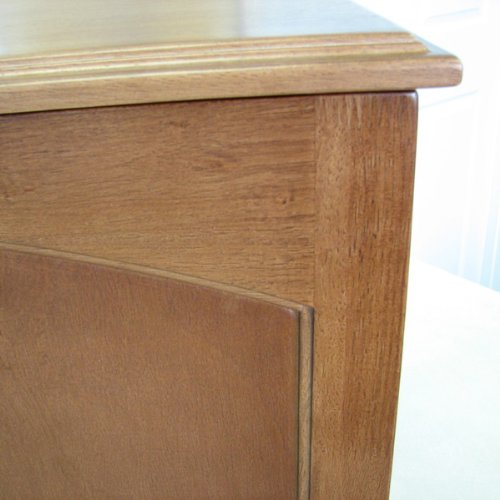 Detail image Crown Cat Litter Cabinet - Mahogany