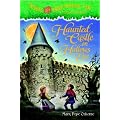 Haunted Castle on Hallow's Eve (Magic Tree House, 30) book cover