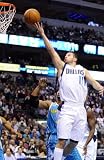 Jos&Atilde;&copy; Juan Barea 11x17 HD Photo Poster Dallas Mavericks #02
