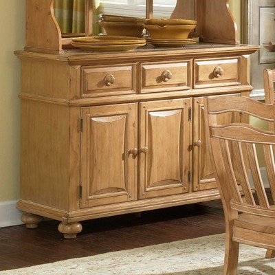 Bryson Server in Warm Pine Stain Include Hutch: Yes