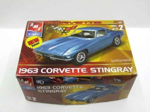 AMT ETRL 1963 Corvette Stingray Model Kit 1:25 Skill 2