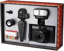 【HOLGA135BC DXセット】ホルガ135BC(コーナーエフェクト搭載)をまるごと楽しめるお得なセット！三脚、フラッシュ、レリーズ、フィルムがついてます。(PowerShovel)