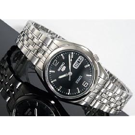 Seiko SNK393 Men's Stainless Steel Seiko 5 Automatic Black Dial