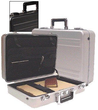 ZERO Halliburton Deluxe Oversized Computer Case in Silver