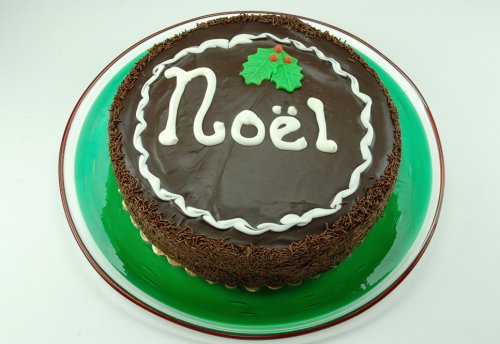 8 inch Noel Cheesecake by Cheese Cake City