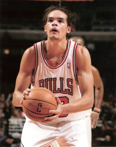 Joakim Noah Chicago Bulls Unsigned 8x10 Photo